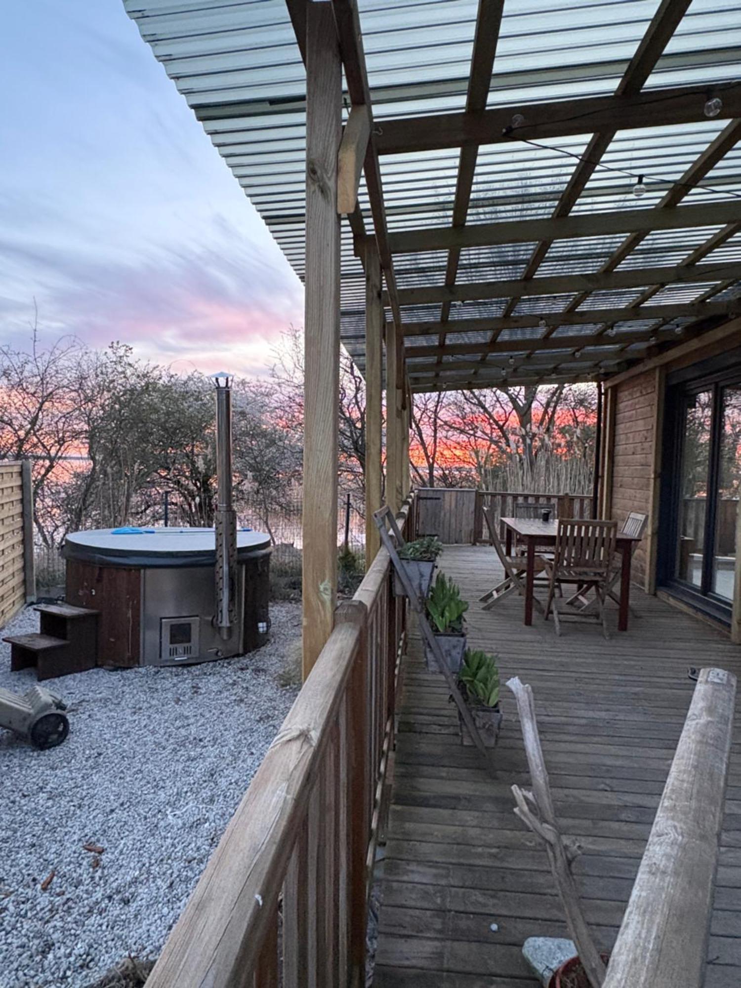 Tiny Beach House Heated And Airconditioned Wapnica  エクステリア 写真