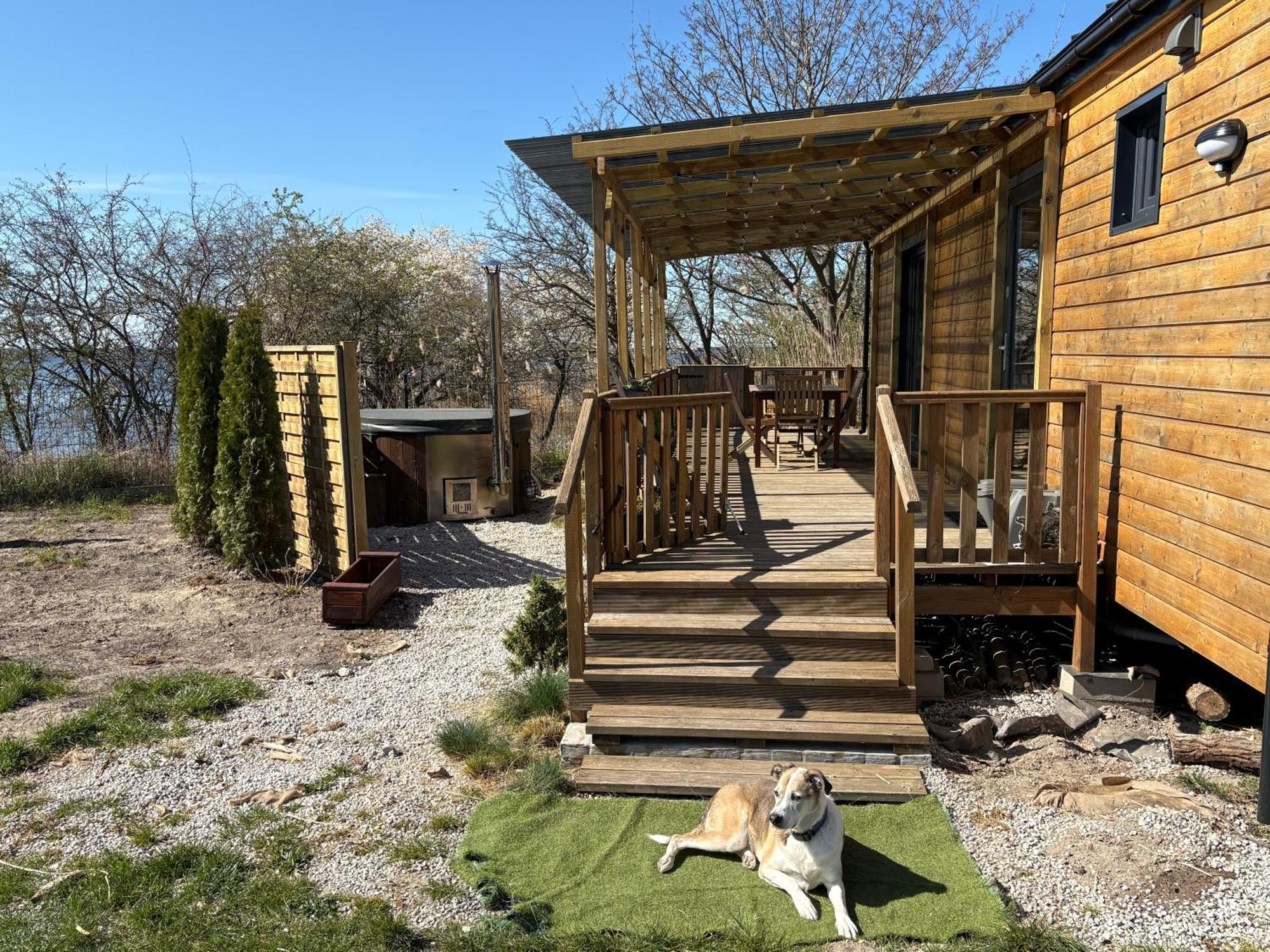 Tiny Beach House Heated And Airconditioned Wapnica  エクステリア 写真